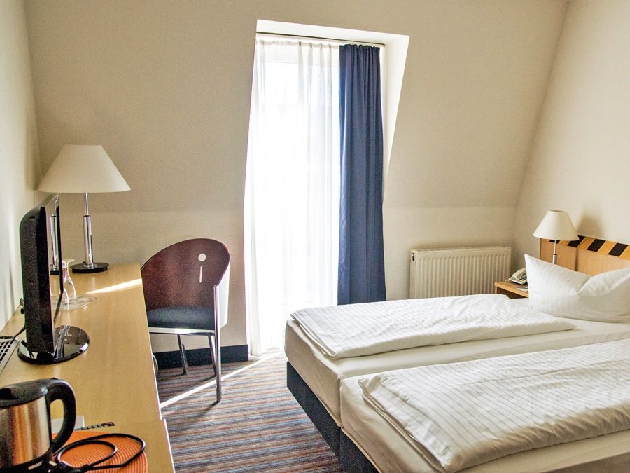 Achat Elbufer Hotel 4*
