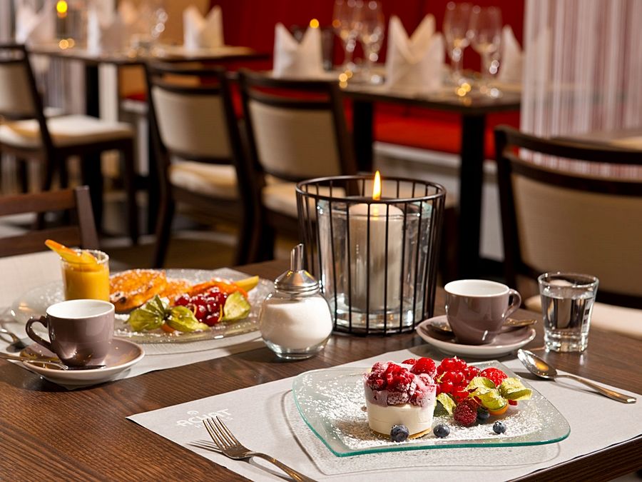 Achat Elbufer Hotel Dresden